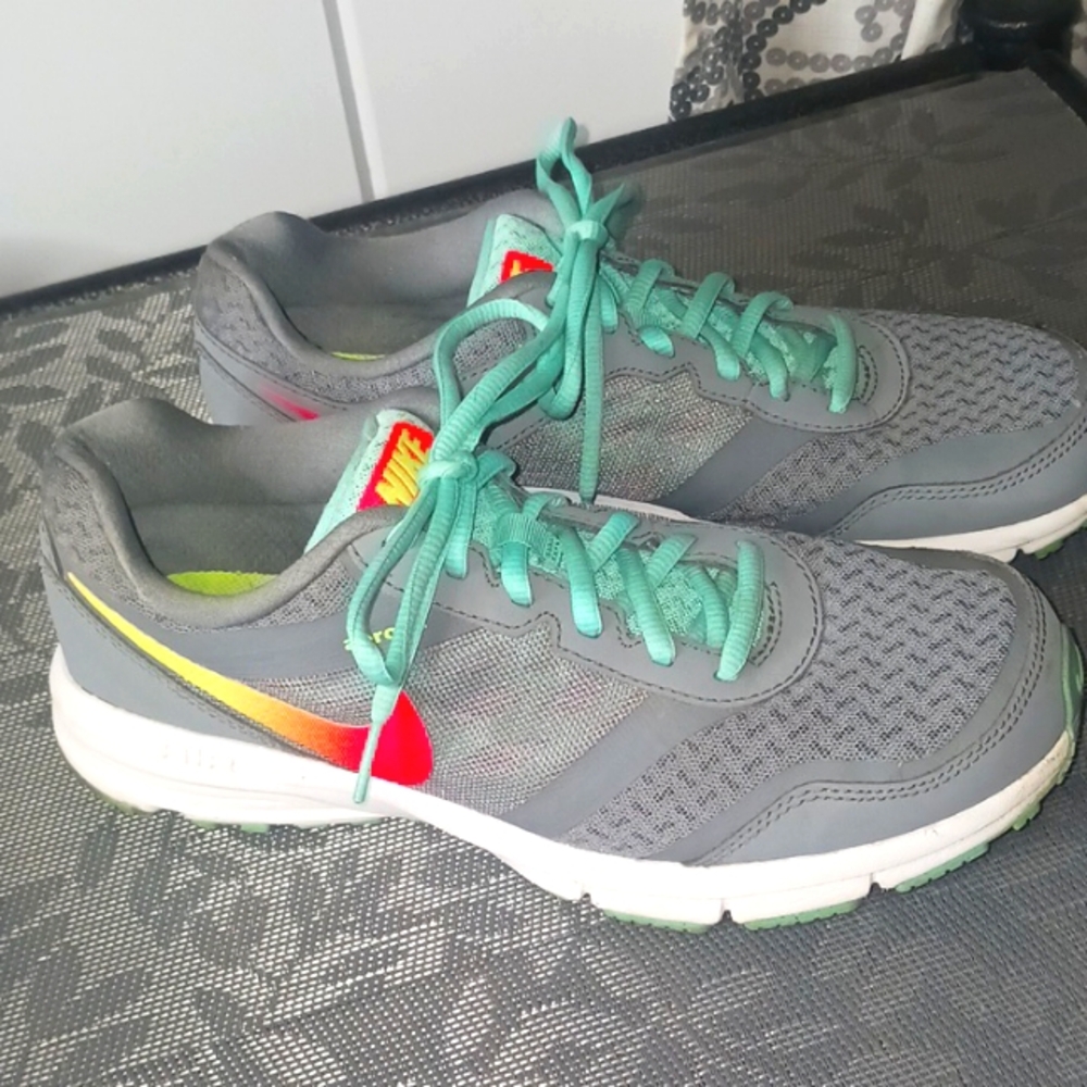 Nike Air Relentless 4 Ladies Sneakers 8.5M